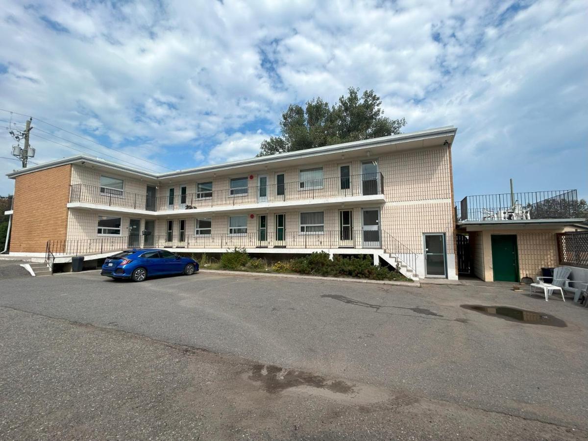 Relax Motel Тандер-Бей Екстер'єр фото